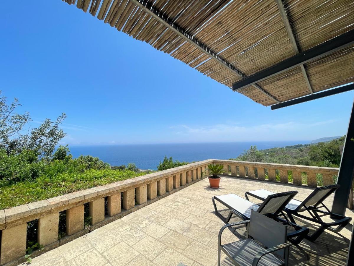 Il Terrazzo - Galatea Casa Vacanze Gagliano del Capo Exteriör bild